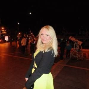 pizda goala|Se Dezbraca In Pizda Goala Selfie .jpg din albumul Se Dezbraca .